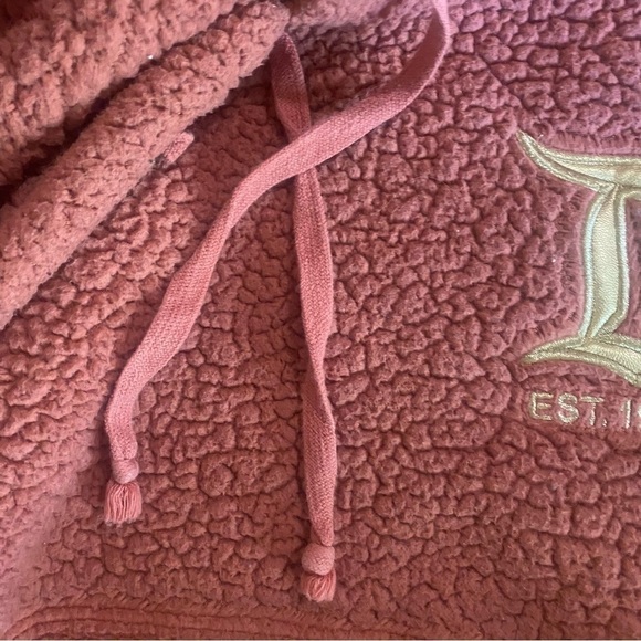 Really Cute Disneyland Resort Rose Gold Sherpa Spirit Jersey hoodie size XXL - Picture 9 of 11